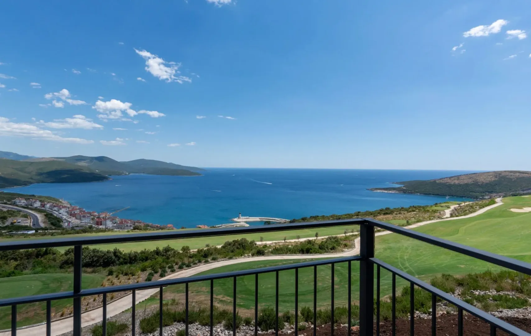 Rent, three bedroom apartment, 155m², Luštica Bay, Tivat
