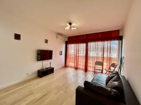 Sale, one bedroom apartment, 72m², Centar, Bar