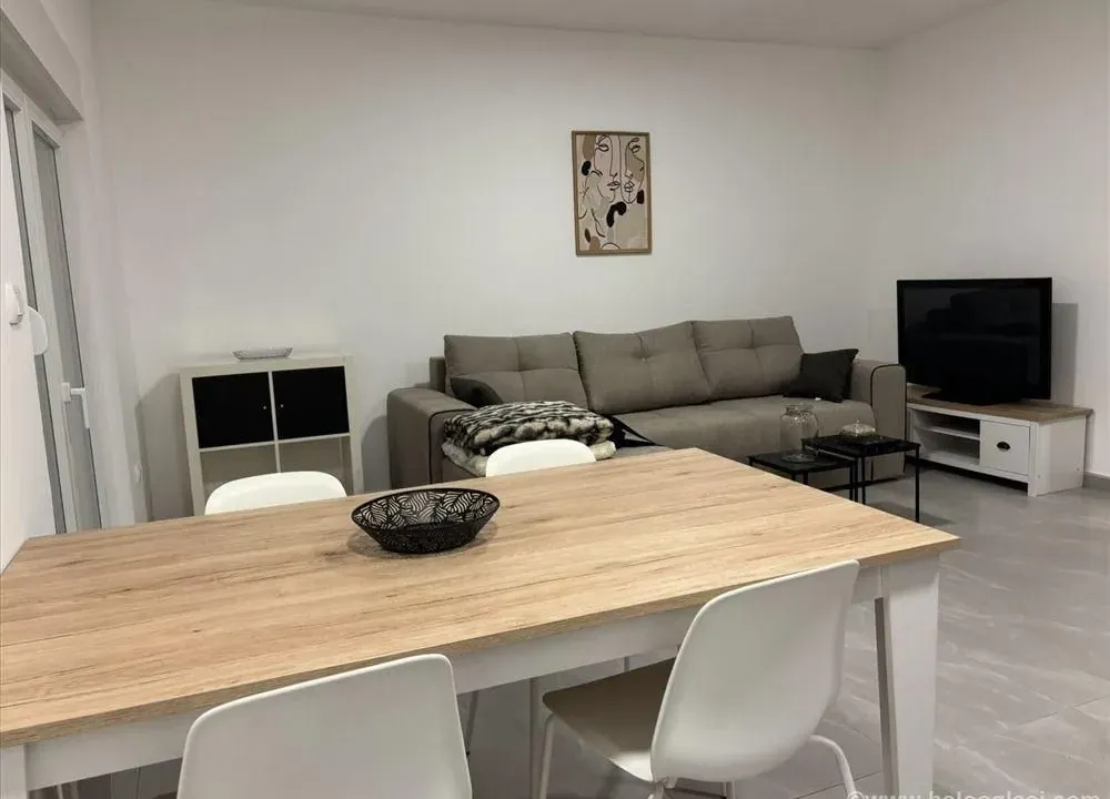 Rent, one bedroom apartment, 50m², Voždovac Sve Podlokacije, Beograd