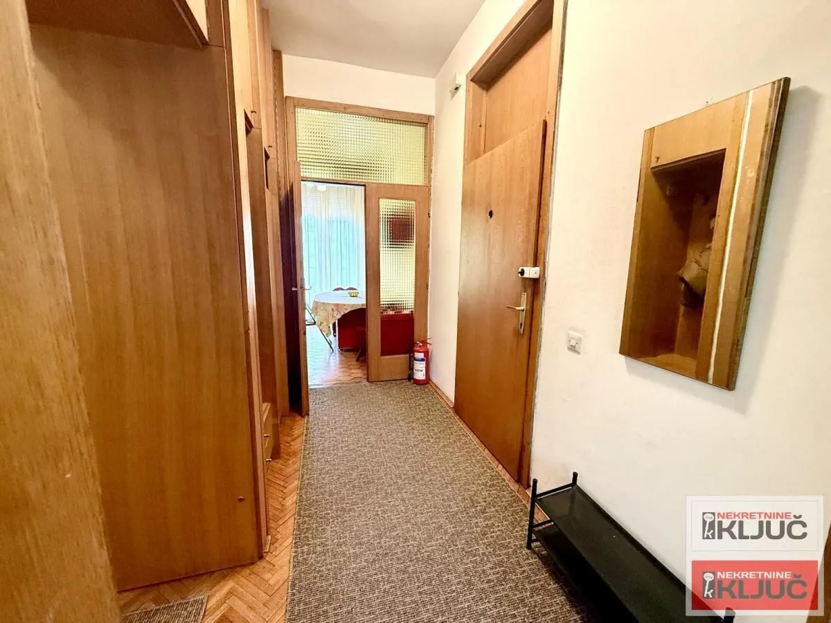 Izdavanje, trosoban stan, 85m², Spens, Novi Sad Sve Podlokacije