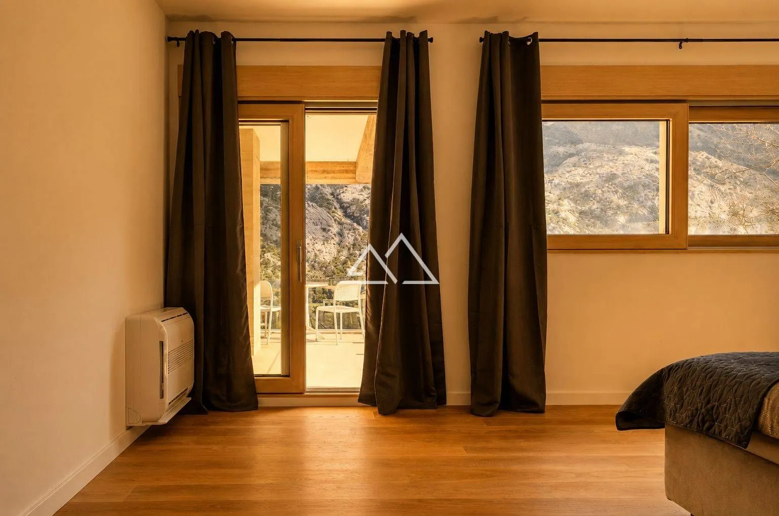 Prodaja, dvosoban stan, 136m², Centar, Kotor