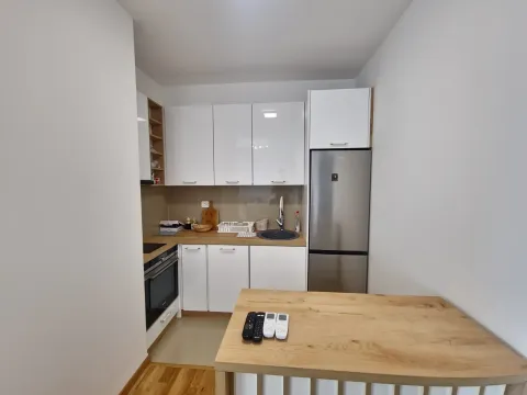 Sale, two bedroom apartment, 48m², Bečići, Budva - image 9