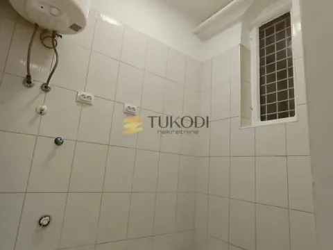 Prodaja, jednosoban stan, 36m², Stari grad, Novi Sad - image 12