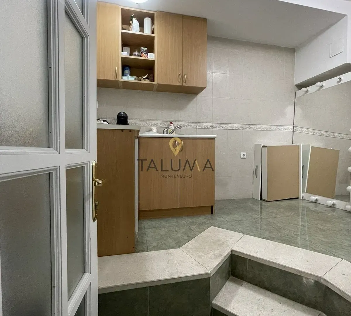 Sale, office space, 157m², Preko Morače, Podgorica
