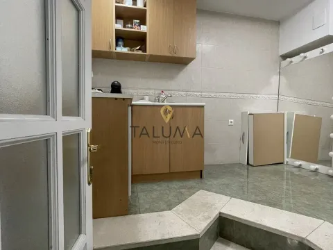 Prodaja, poslovni prostor, 157m², Preko Morače, Podgorica - image 7