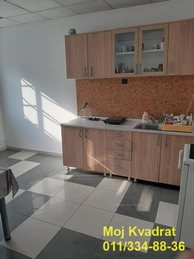 Rent, office space, 410m², Zemun Gornji Grad, Zemun Sve Podlokacije