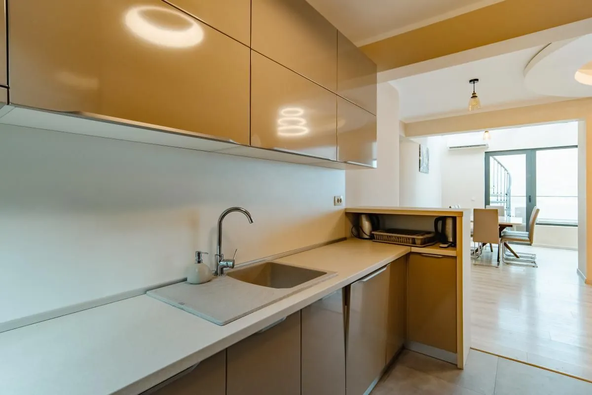Sale, three bedroom apartment, 257m², Bečići, Budva