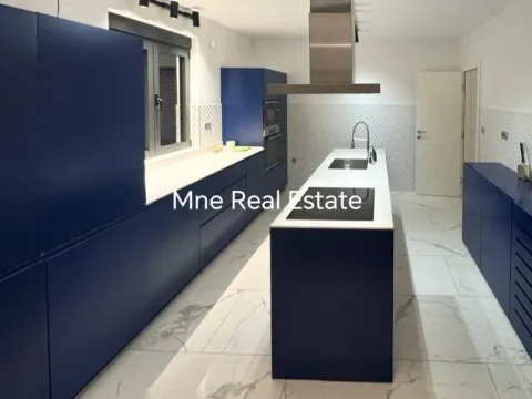 Izdavanje, kuća, 230m², Vranići, Podgorica - image 7