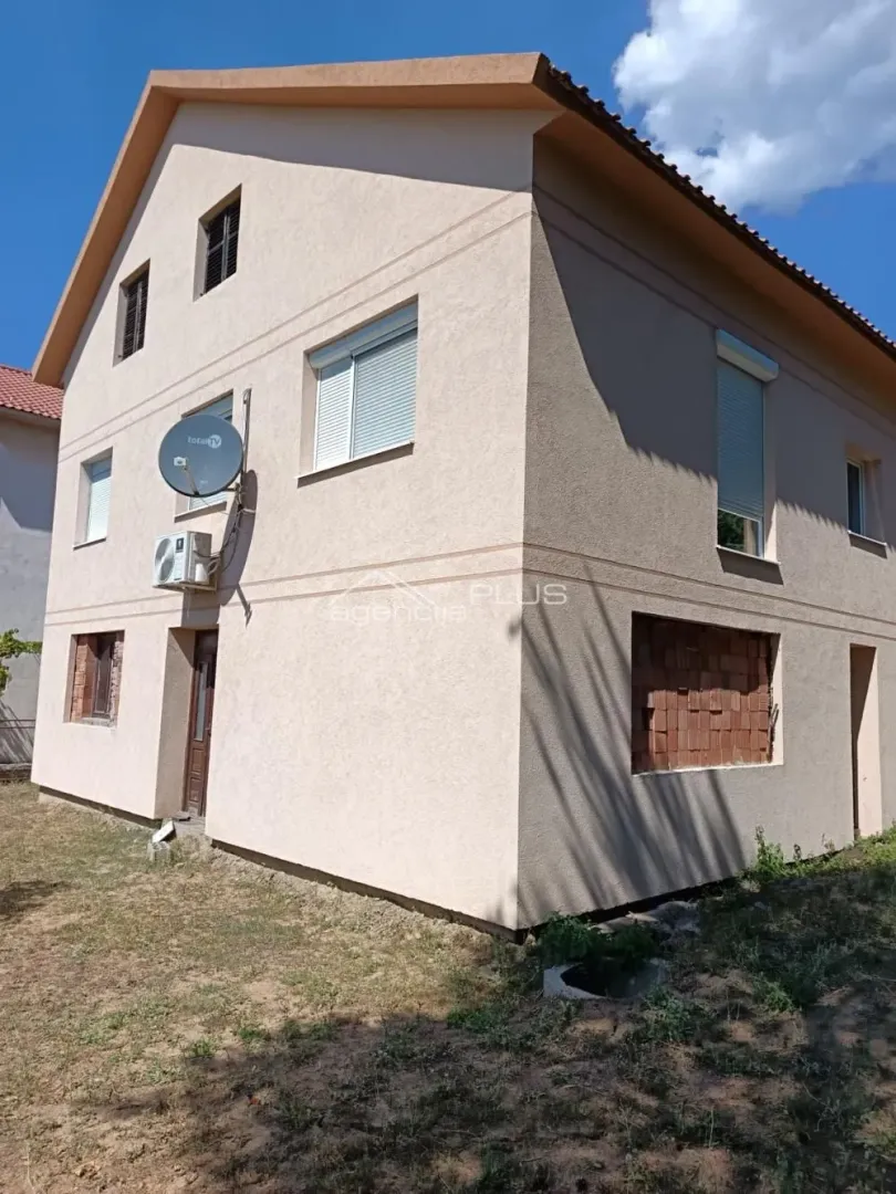 Prodaja, kuća, 131m², Lisović, Barajevo
