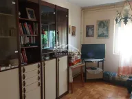 Prodaja, kuća, 314m², Surčin, Beograd - image 1
