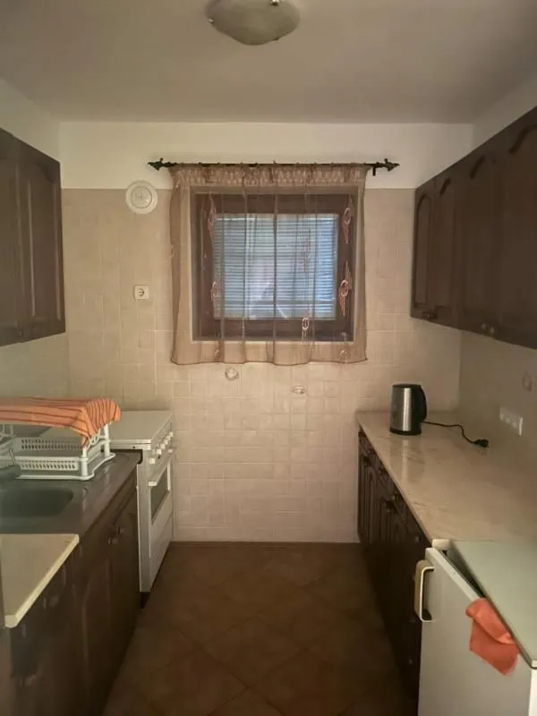Prodaja, ugostiteljski objekat, 320m², Šušanj, Bar