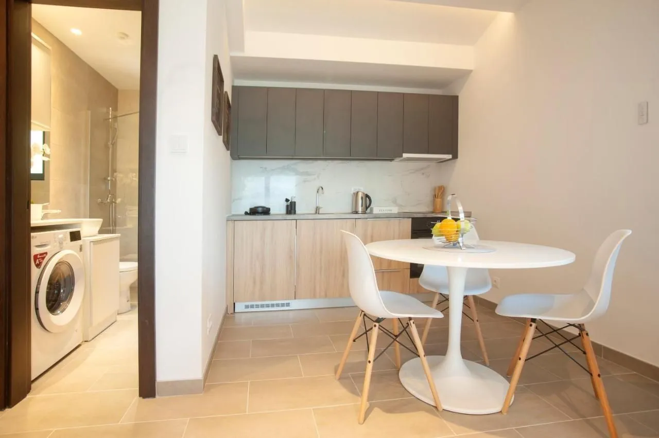Prodaja, kuća, 210m², Dobrota, Kotor