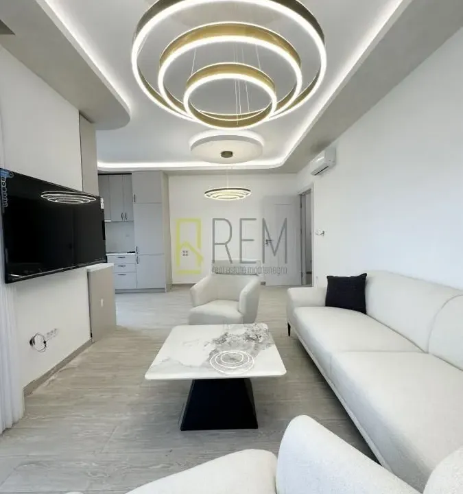 Prodaja, trosoban stan, 75m², Bečići, Budva