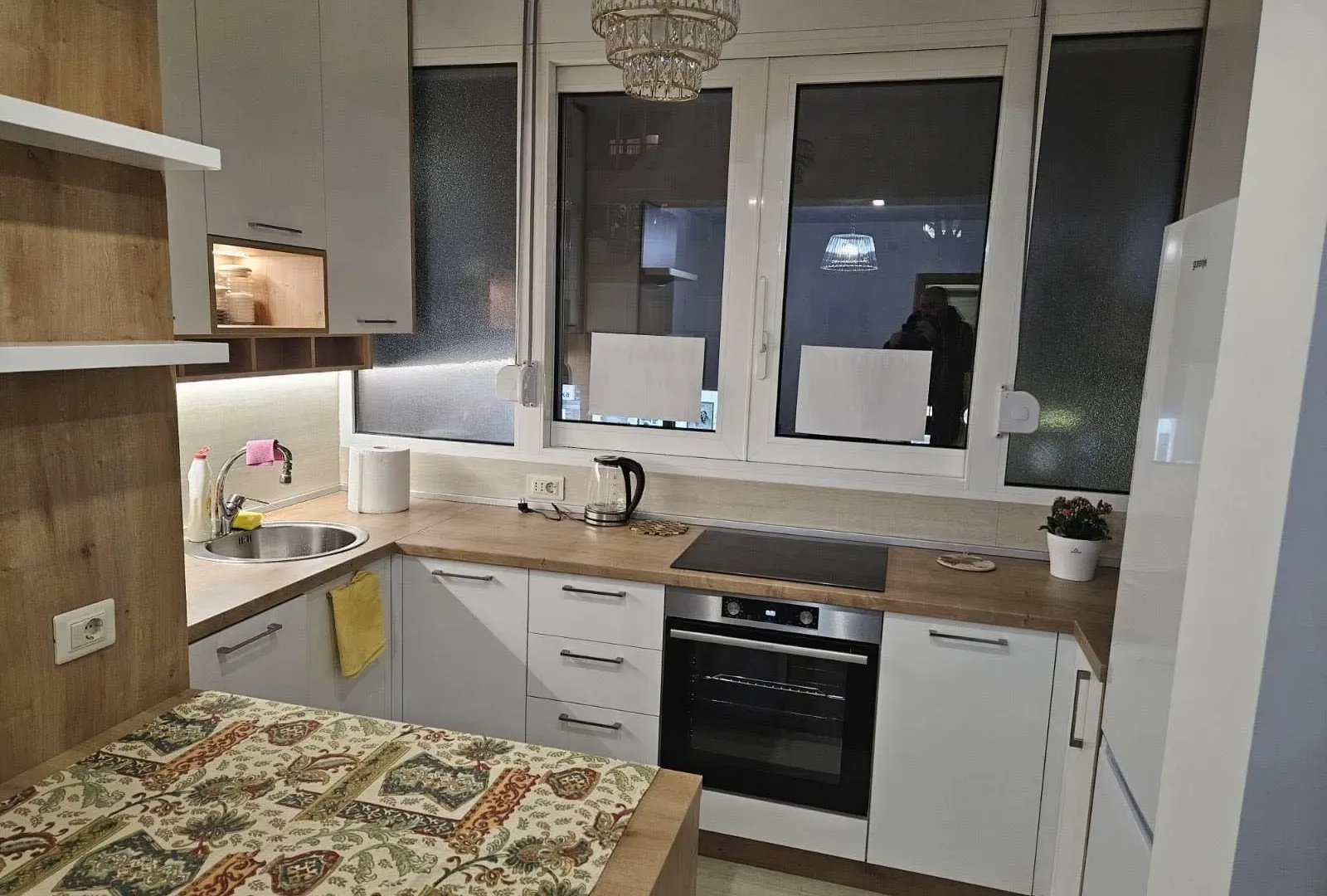 Izdavanje, jednosoban stan, 40m², Preko Morače, Podgorica