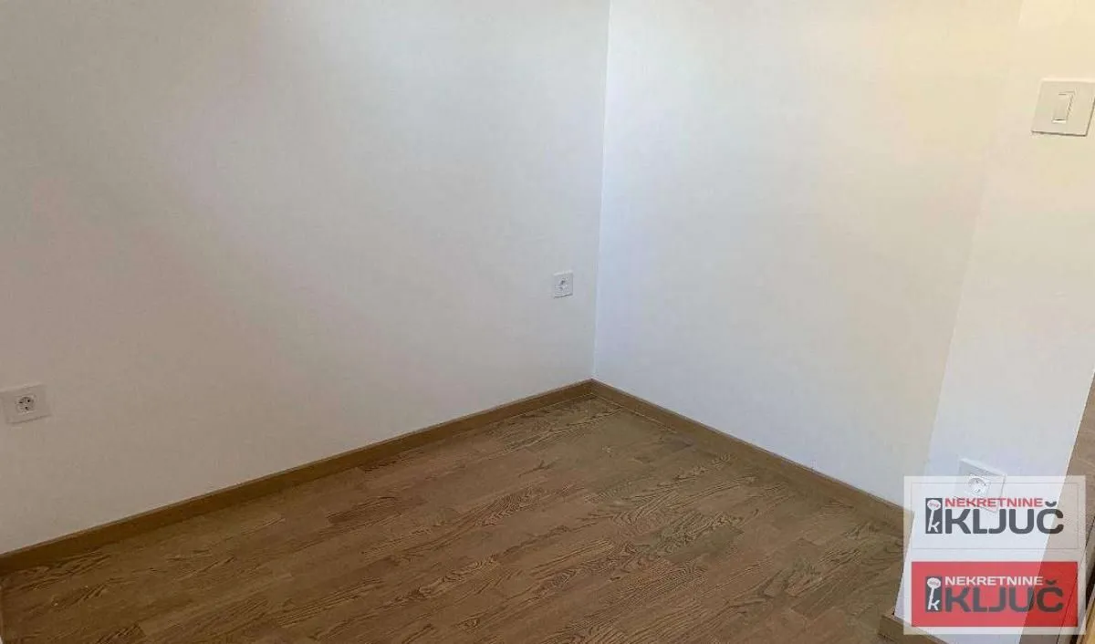 Prodaja, dvosoban stan, 44m², Grbavica, Novi Sad Sve Podlokacije