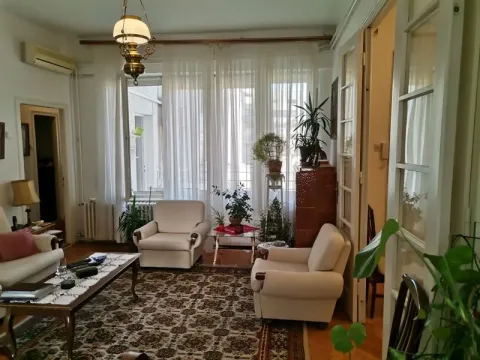 Sale, three bedroom apartment, 115m², Stari Grad, Beograd