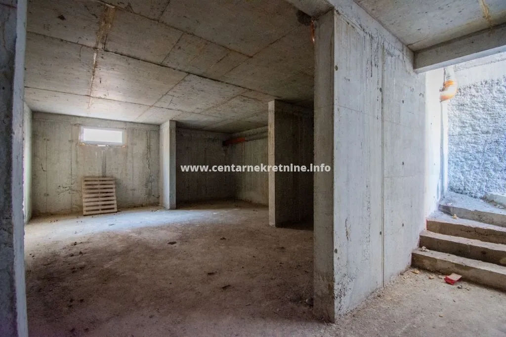 Sale, office space, 143m², Zabjelo, Podgorica