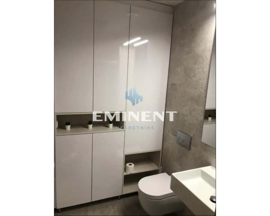 Rent, apartment, 65m², Vračar Sve Podlokacije, Beograd