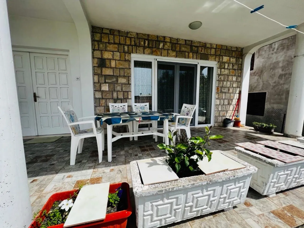Prodaja, kuća, 380m², Bar, Crna Gora