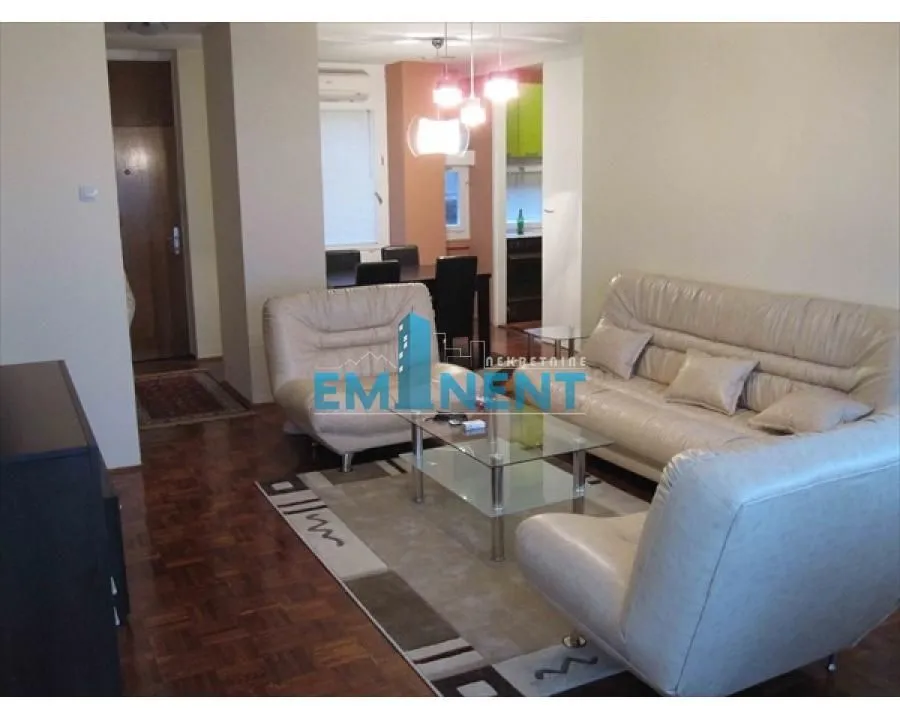 Izdavanje, trosoban stan, 70m², Novi Beograd Blok 23, Novi Beograd Sve Podlokacije