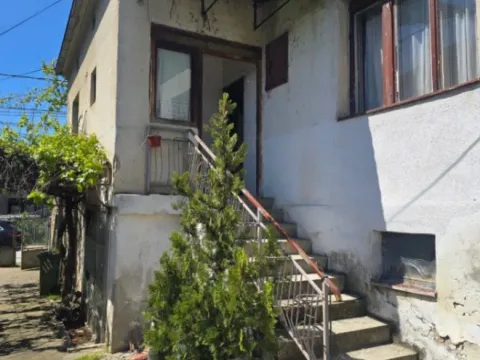 Sale, house, 77m², Vlasotince, Srbija - image 10