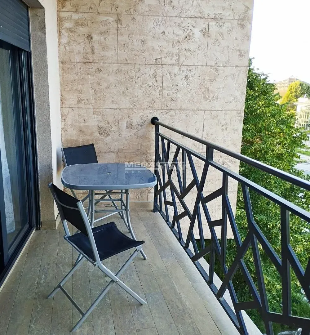 Prodaja, trosoban stan, 94m², Pančevo, Srbija