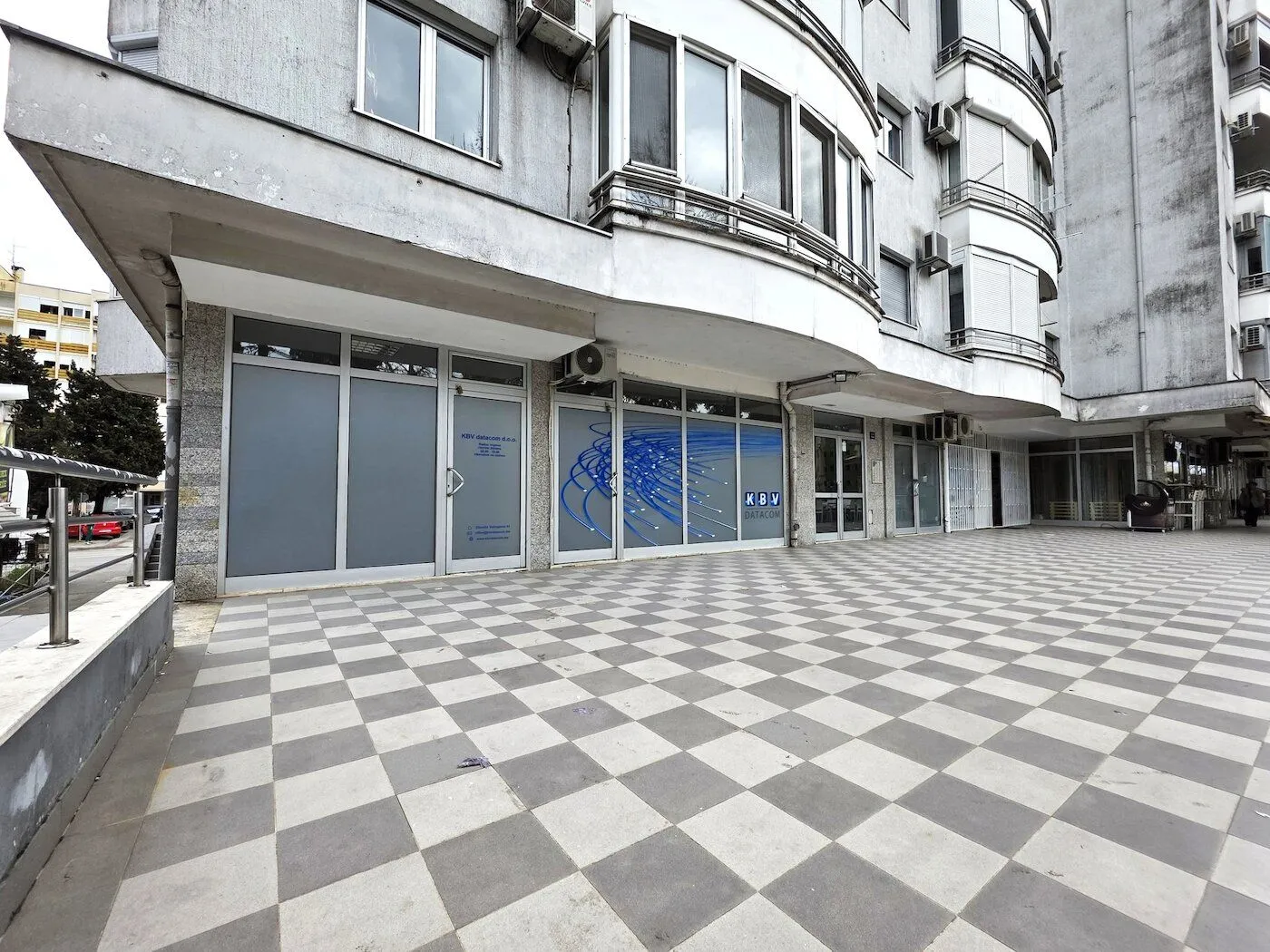Rent, office space, 65m², Pobrežje, Podgorica