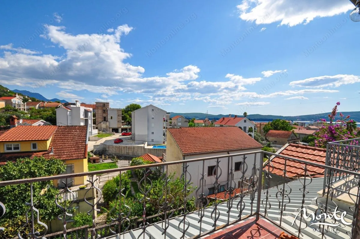 Prodaja, trosoban stan, 116m², Tivat, Crna Gora