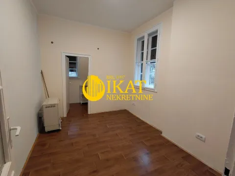 Izdavanje, poslovni prostor, 110m², Crveni Krst, Beograd - image 7