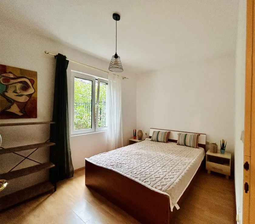 Rent, apartment, 100m², Tivat, Crna Gora