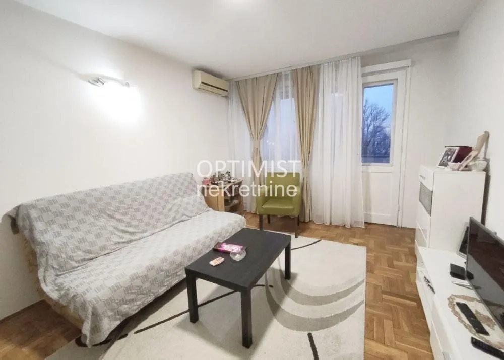 Prodaja, trosoban stan, 71m², Autokomanda, Voždovac Sve Podlokacije