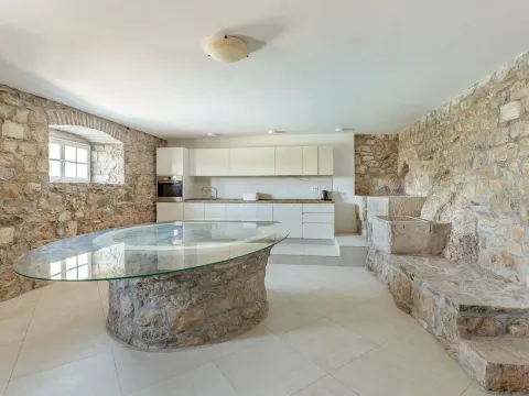 Sale, house, 176m², Kotor, Crna Gora - image 9