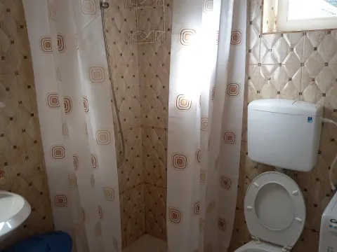 Rent, house, 60m², Škaljari, Kotor - image 12