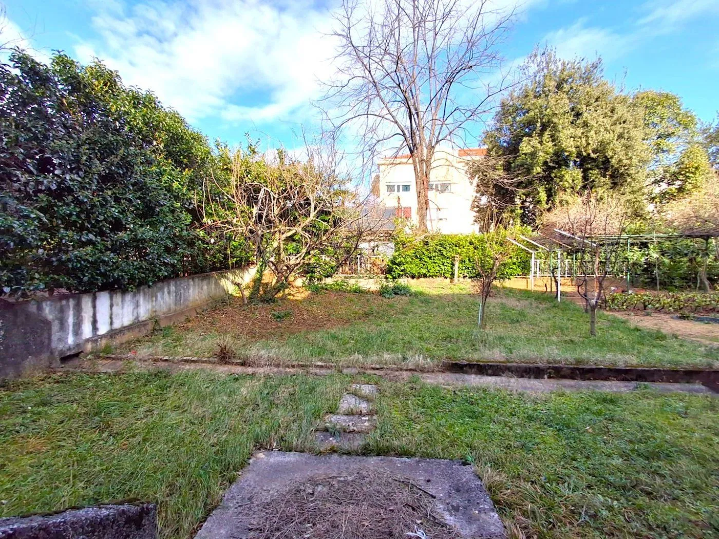 Sale, house, 183m², Gorica C, Podgorica