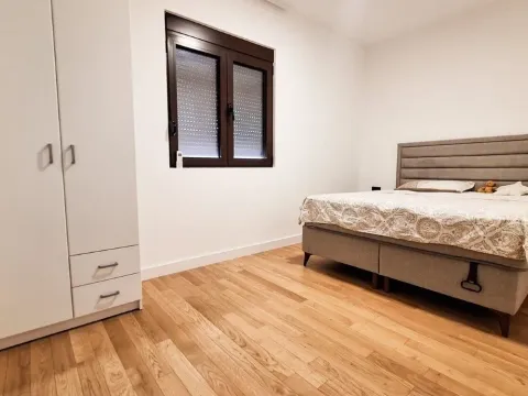 Prodaja, kuća, 200m², Donji Kokoti, Podgorica - image 5