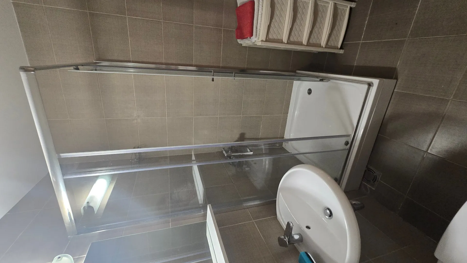 Izdavanje, dvosoban stan, 72m², Dubovica, Budva