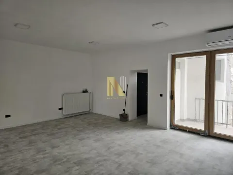 Rent, four bedroom apartment, 120m², Vračar Sve Podlokacije, Beograd - image 9