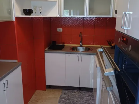 Rent, two bedroom apartment, 80m², Bonići, Tivat - image 5