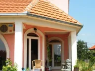 Prodaja, kuća, 180m², Donja Gorica, Podgorica - image 1