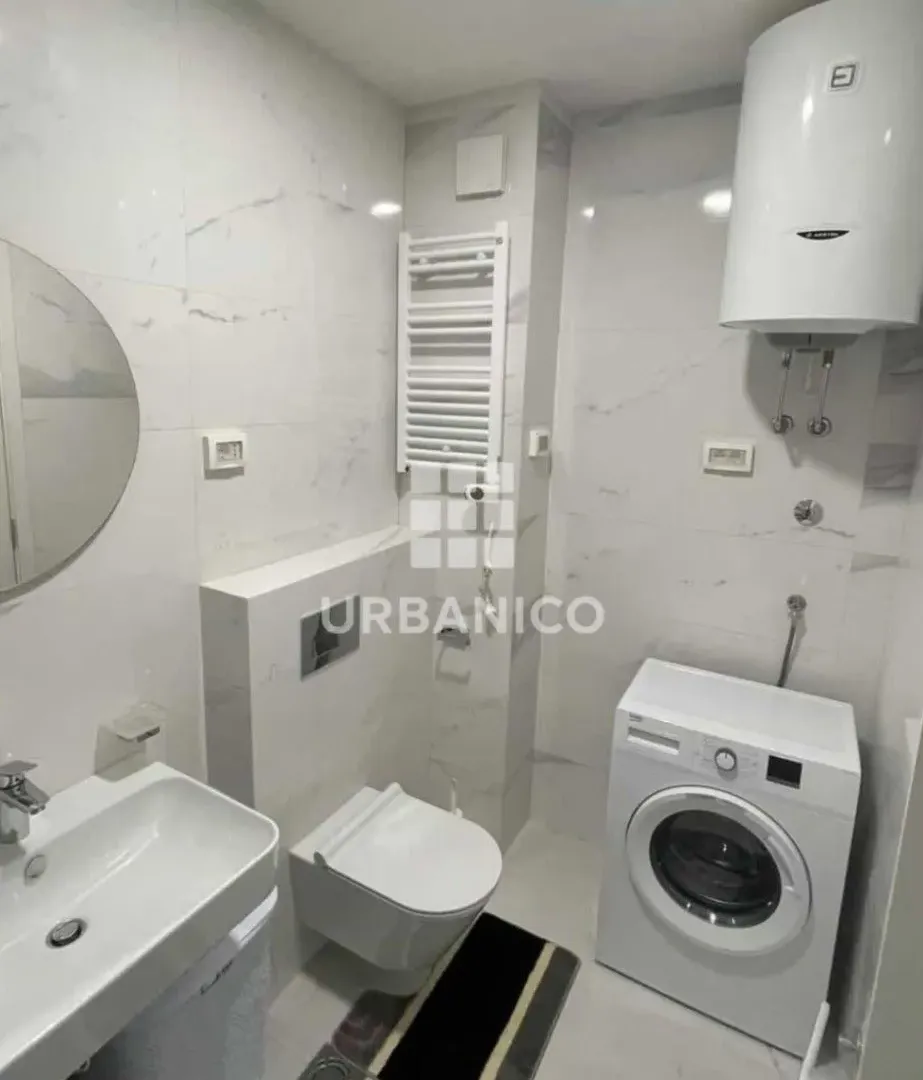 Izdavanje, jednosoban stan, 50m², Central Point, Podgorica
