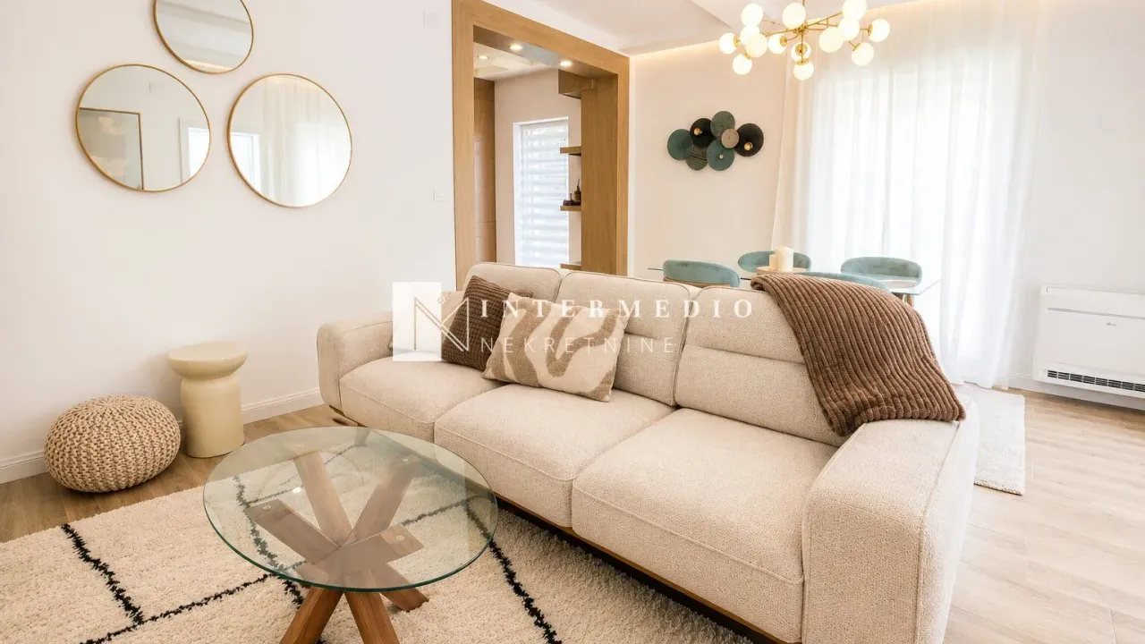 Izdavanje, trosoban stan, 100m², Zelenika, Podgorica