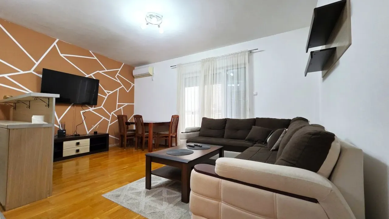 Izdavanje, stan, 47m², Ljubović, Podgorica