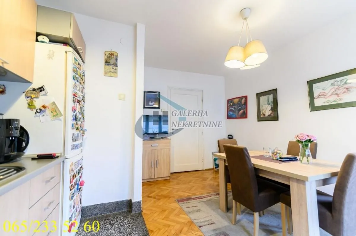 Prodaja, dvosoban stan, 61m², Slavujev Venac, Zvezdara Sve Podlokacije