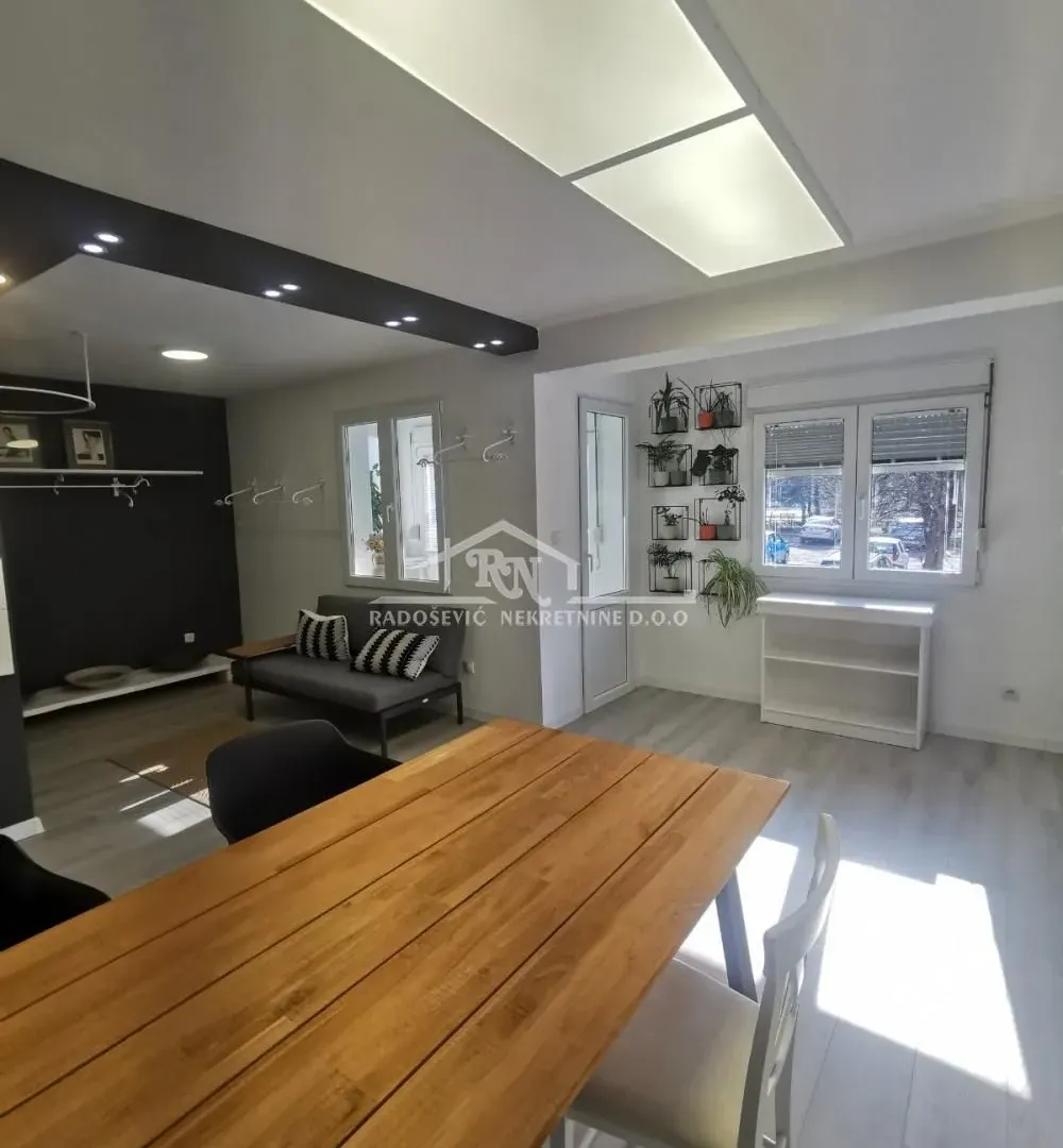 Prodaja, jednosoban stan, 35m², Cerak, Beograd
