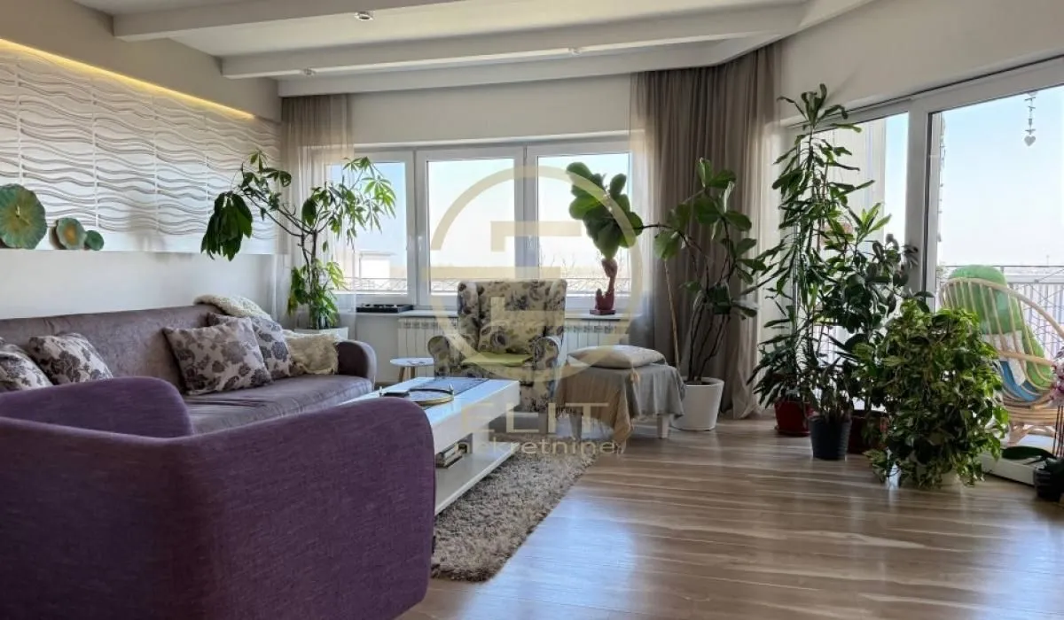 Prodaja, kuća, 273m², Petrovaradin, Novi Sad