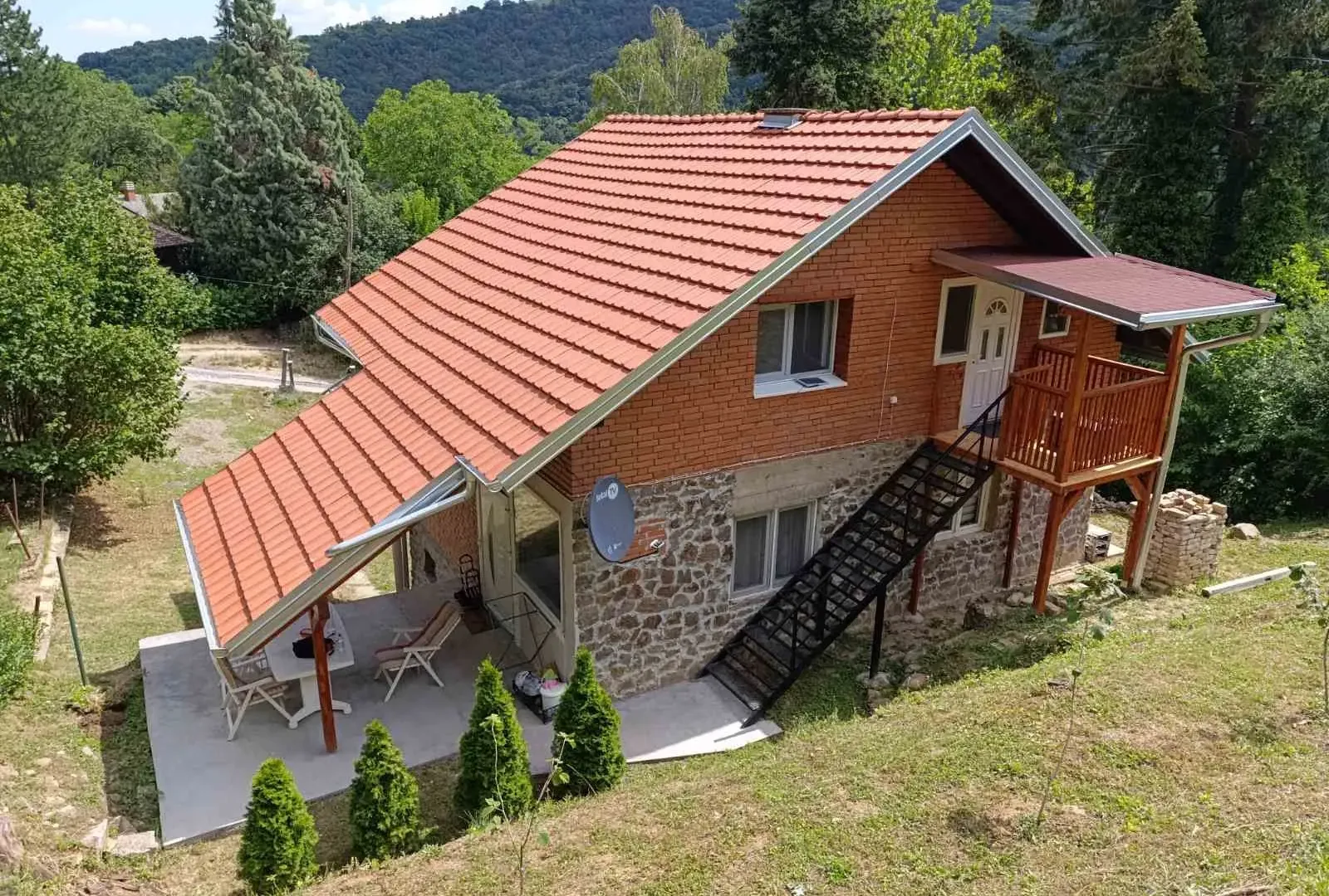 Sale, house, 231m², Rakovac, Novi Sad Sve Podlokacije