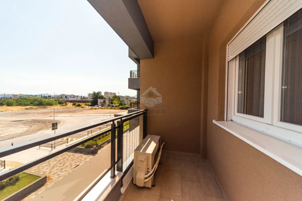 Izdavanje, jednosoban stan, 49m², Stari Aerodrom, Podgorica