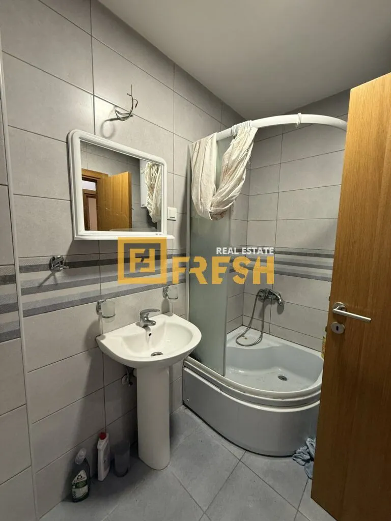 Izdavanje, dvosoban stan, 57m², Tuški Put, Podgorica