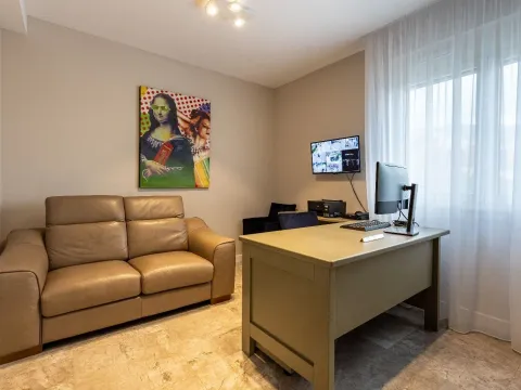 Sale, house, 400m², Bečići, Budva - image 7