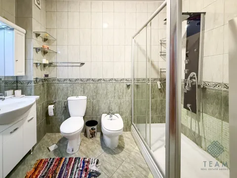 Izdavanje, trosoban stan, 100m², Gorica C, Podgorica - image 14